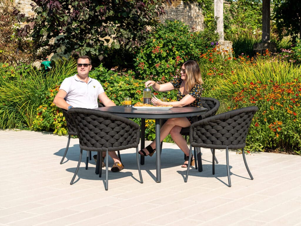 alexander rose cordial luxe dining sessel dark grey 7561GR ambientebild | Woven Furniture Designs